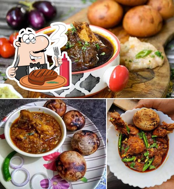 Try out meat dishes at Rawat tea stall