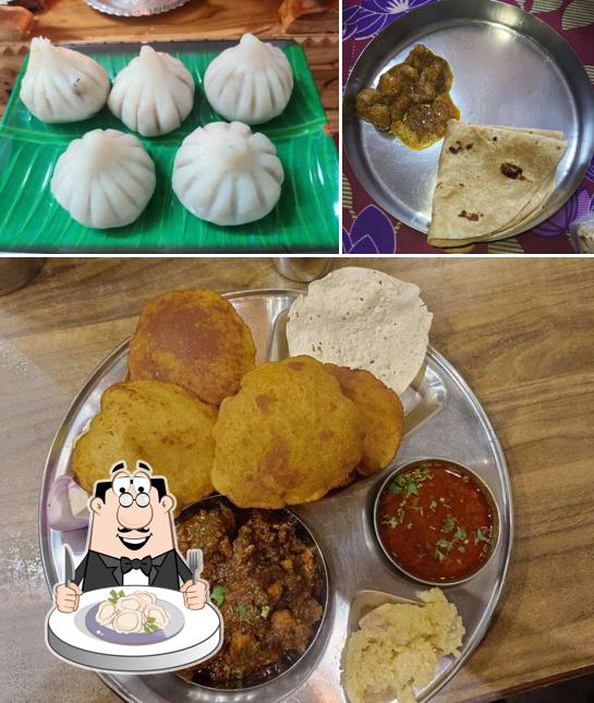 Dumplings at Garud's Poli Bhaji Kendra