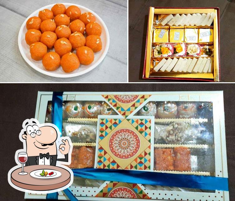 Food at New Chhappan Bhog