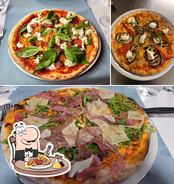 Ordina una pizza a Restaurant Rössli Oligra GmbH