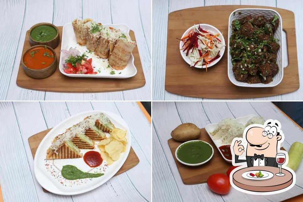 Food at Aahar Snack Parlour