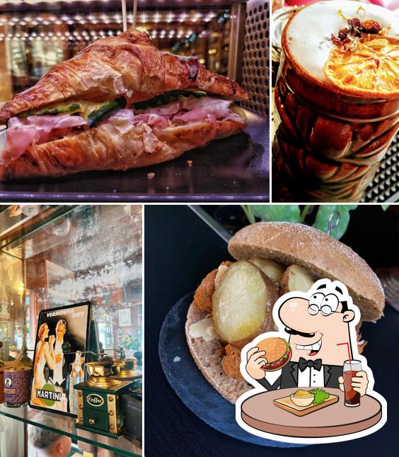 Ordina un hamburger a Antico Caffe' Torinese