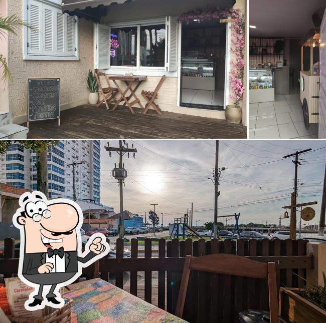 Veja imagens do interior do Café Doce em Cor