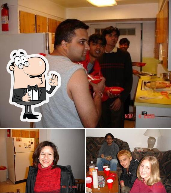 Here's a photo of Connoisseur's-Hyderabad Nawabs