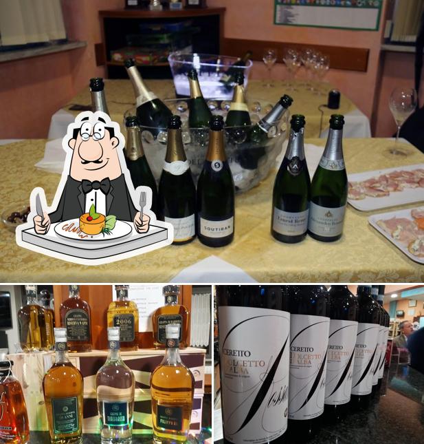 Platti al Sporting Bar Di Renato Zunino E Massimo Ottonello S.N.C Platti al Sporting Bar Di Renato Zunino E Massimo Ottonello S.N.C