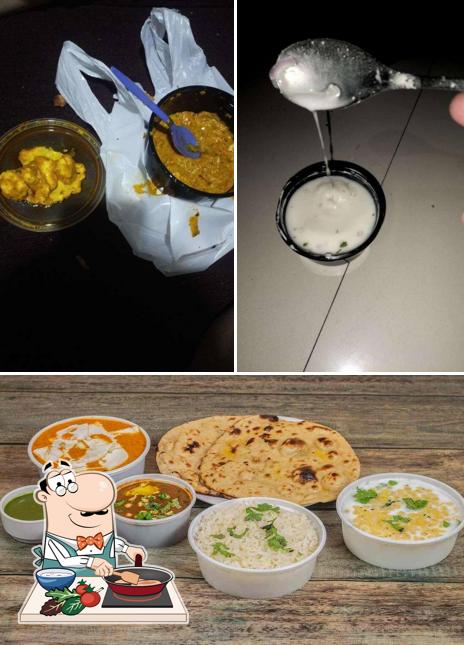 Chicken curry at Chintu Ji Malai Chap Wale