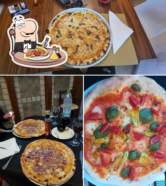 Prova una pizza a Bar Pizzeria Tabacchi Il Socio