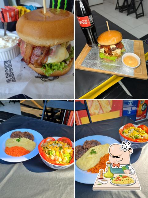 Platos en Fellinos Lanchonete & Cia