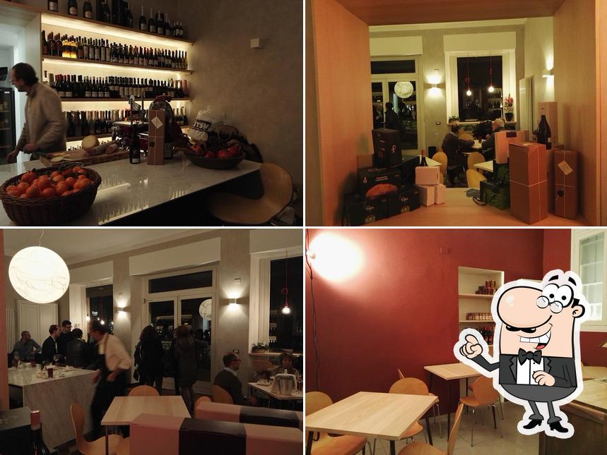 Gli interni di Enoteca dueperdue