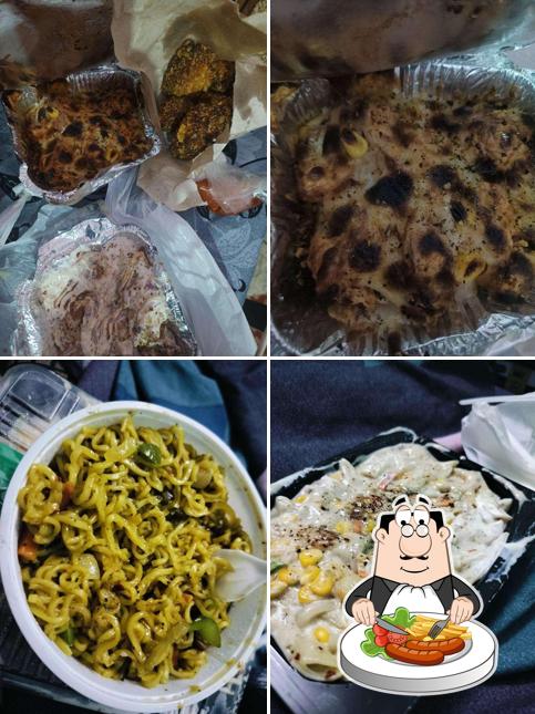 Food at Momoza Kanpur