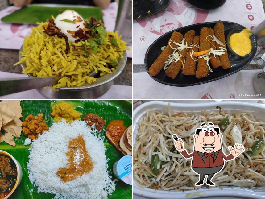 Food at Pandia's Avenue