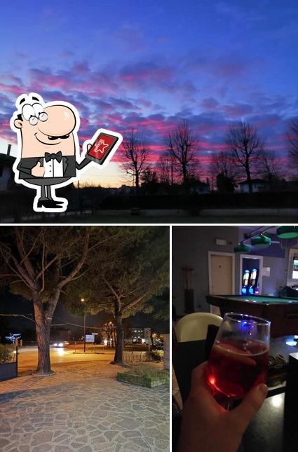 Dai un’occhiata alla immagine che raffigura la esterno e birra di Bar Ai Pini