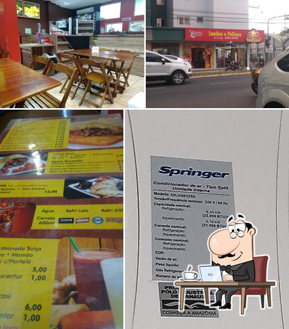 O interior do Bicudo Lanches e Petiscos