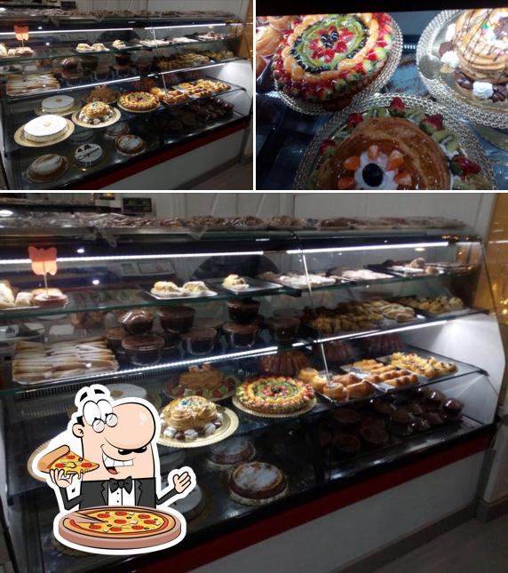 Ordina una pizza a Antonio Fuccia