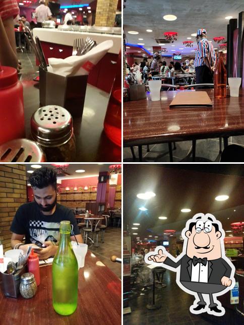 Check out how Sam's Pizza looks inside