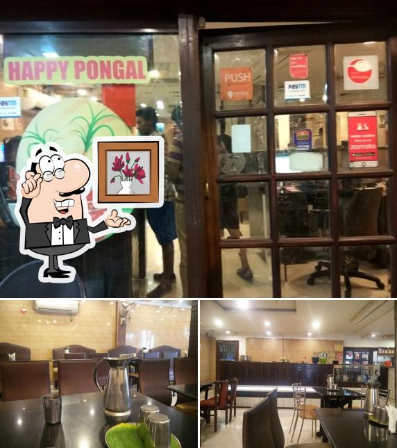 The interior of Arasu Chettinad