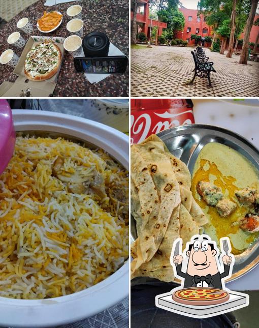 Get pizza at Central Canteen Of Jamia
