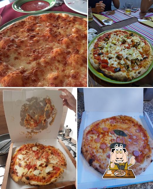 Ordina una pizza a Trattoria Pizzeria SAN MICHELE