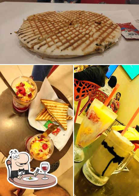 Food at Lassi shop