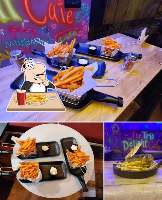 At The trio delight cafe you can try chips