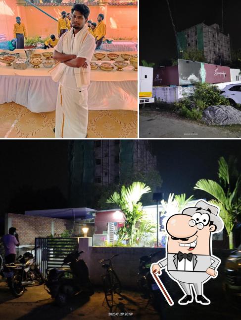 The photo of Saampradaya Cloud Kitchen’s exterior and food