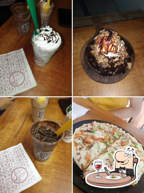 Meals at Shakes & Scoops
