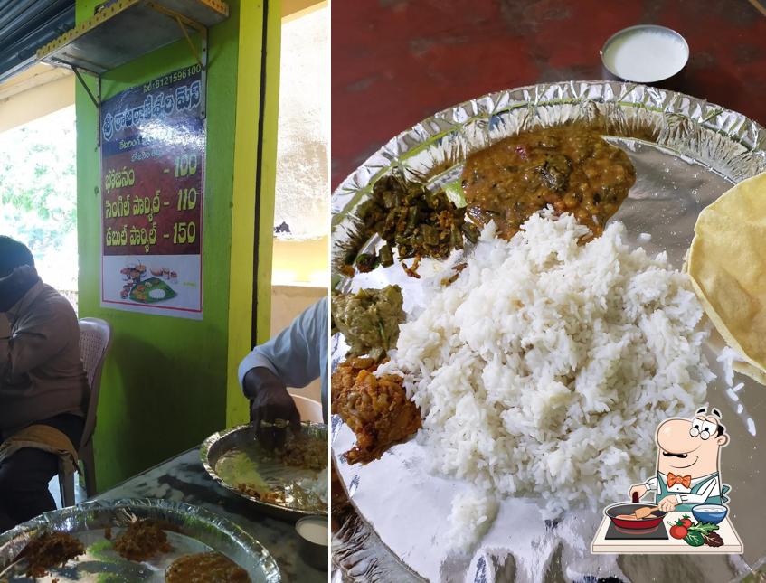 Chicken curry at Sri Raja Rajeswari Mess