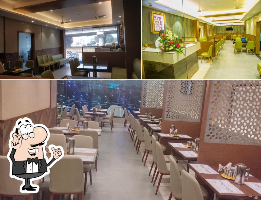 Check out how Sri Venkateswara Classic Veg looks inside