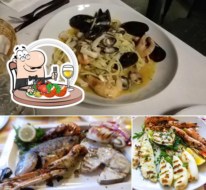 Gli ospiti di Trattoria Pizzeria Carusel possono godersi diversi prodotti di cucina di mare