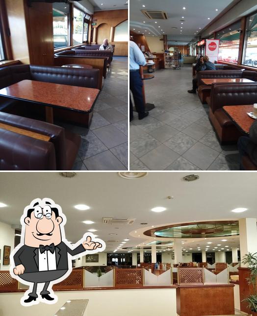 Siediti a un tavolo di Sirenella Grill
