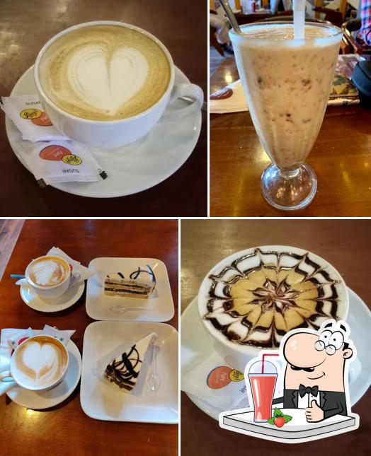 Cakes and Cakes - Pallimukku