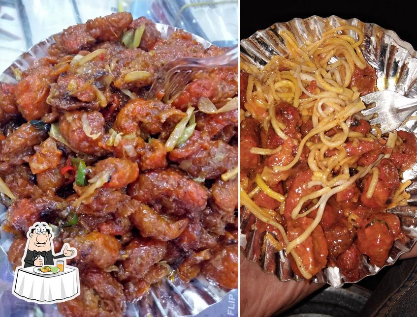 Food at Lucky Chinese Stall