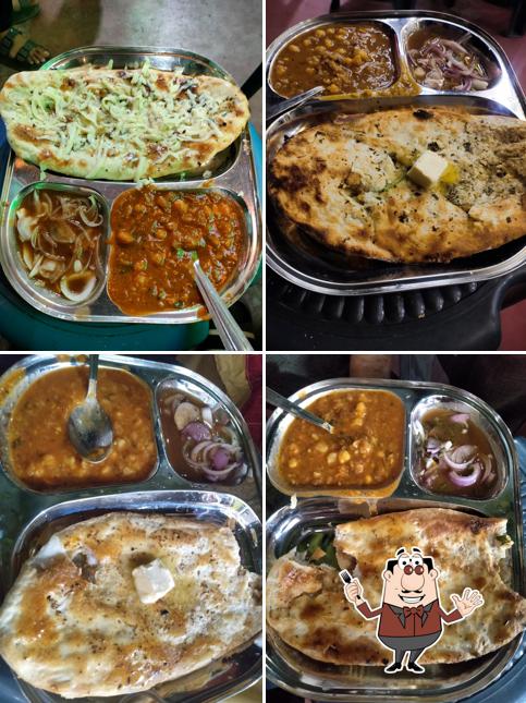 Kulcha at Sardarji Kulcha