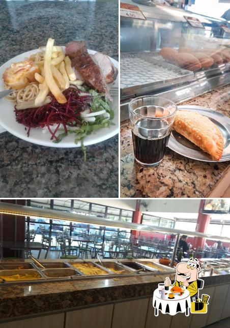 Comida em restaurante simonetti