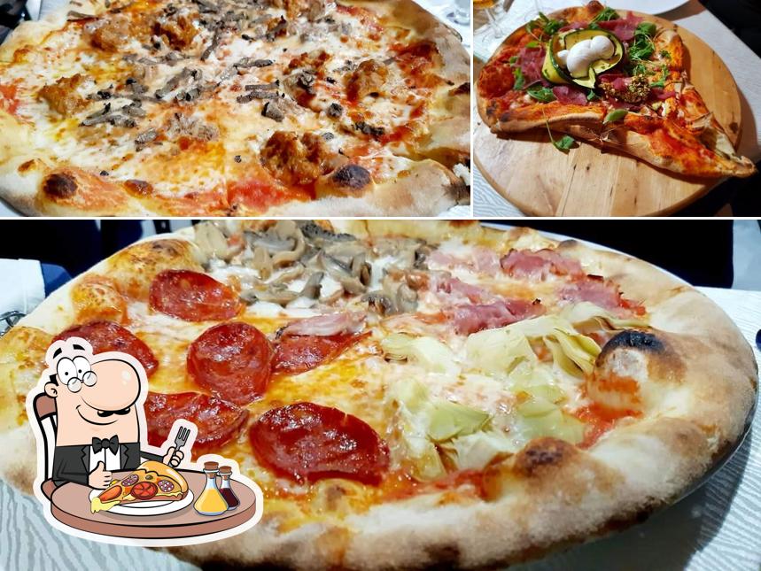 Prova una pizza a Trattoria - Ippoturismo - La Fattoria del Conte