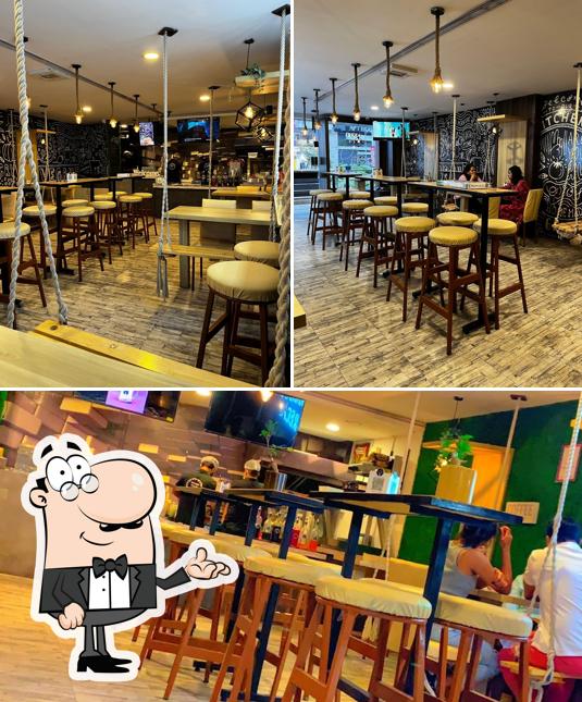 The interior of Bubble Recàp