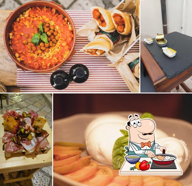 Paella al La Farmacia Food & Drink