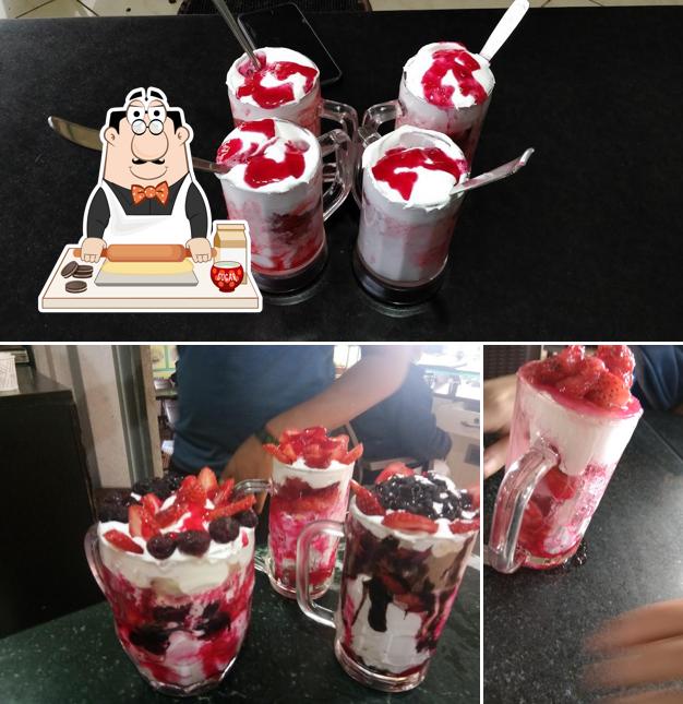 Don’t forget to order a dessert at Hill Treat Strawberry Garden & Restaurant