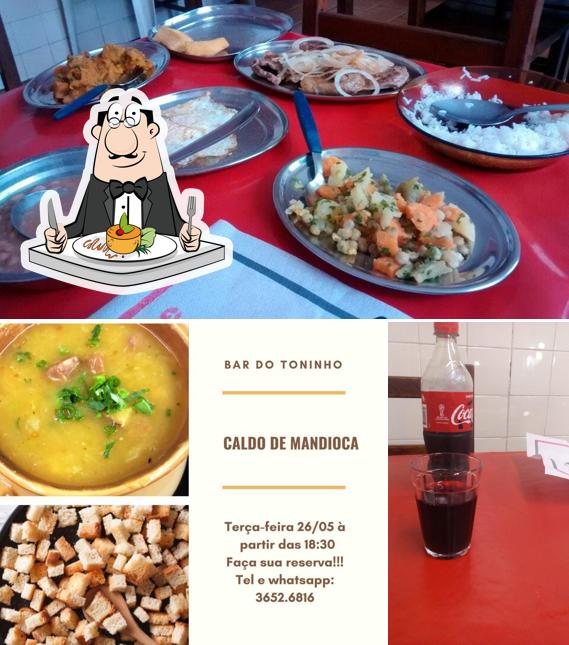 Esta é a foto ilustrando comida e bebida no Bar do Toninho
