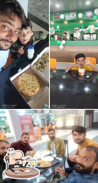 Among various things one can find food and beverage at La Pino'z Pizza DHRANGADHRA