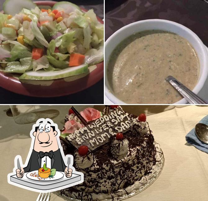 Meals at 4 Seasons