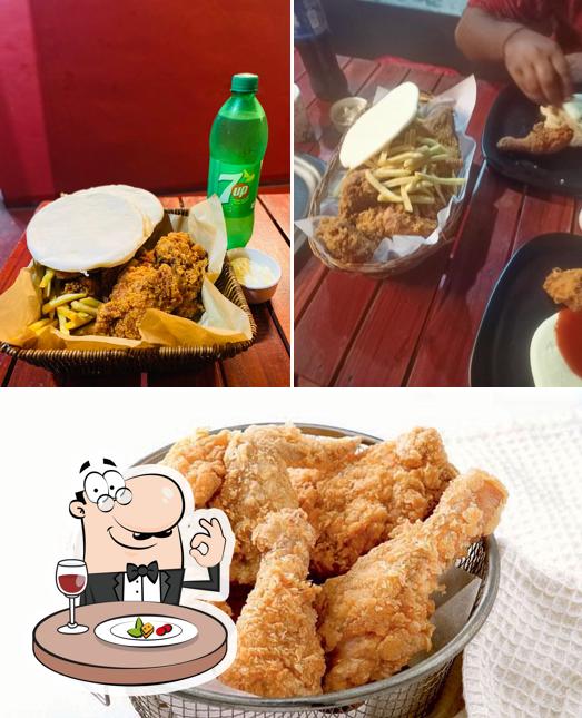 Food at STAR PIZZA AND FRIED CHICKEN (SFC KADAKKAL)