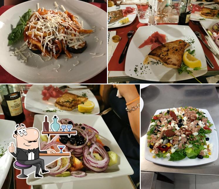 Dai un'occhiata agli interni di Villa Adua Restaurant