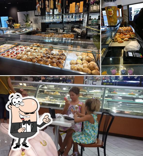 Siediti a un tavolo di Mondo Gelo Dolce
