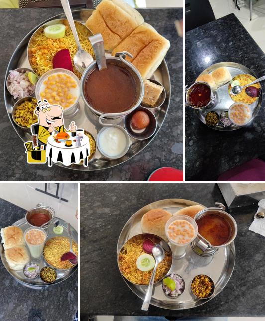 Oscarwadi misal & Pav Bhaji wakad