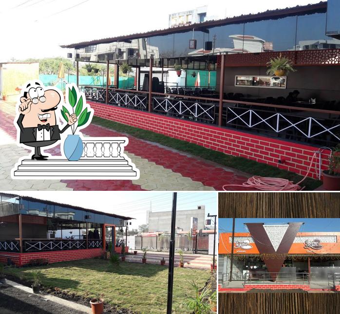 The exterior of Vaishali Veg Family Restaurant