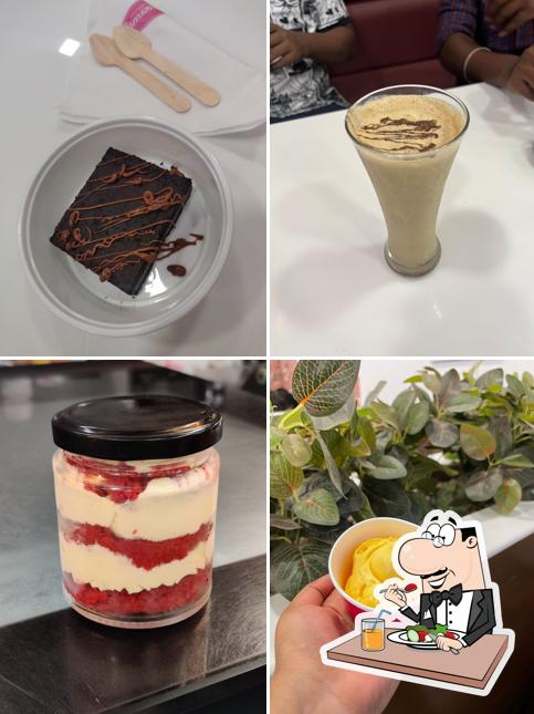 Food at Boomerang Ice Cream