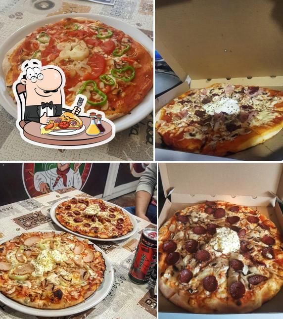 Scegli una pizza a Pizzeria FENIX