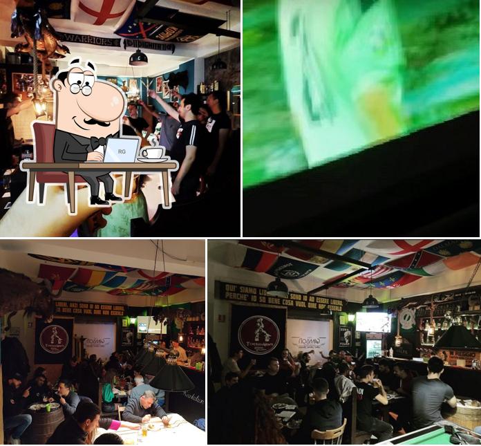 Dai un'occhiata agli interni di The Garrison Club