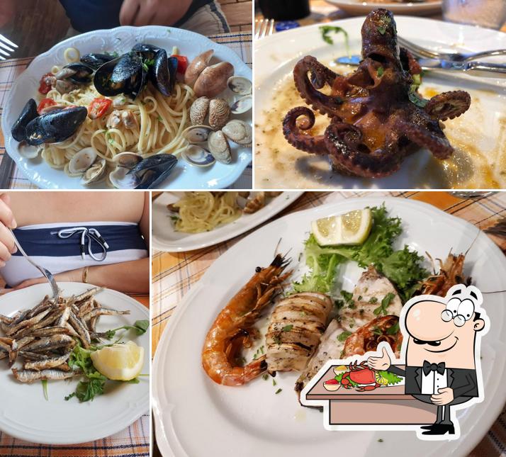 Trattoria Da Rita propone un'ampia varietà di piatti di mare